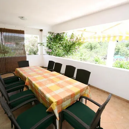 Spacious Beachfront - Four Bedroom With Sea View Ciovo